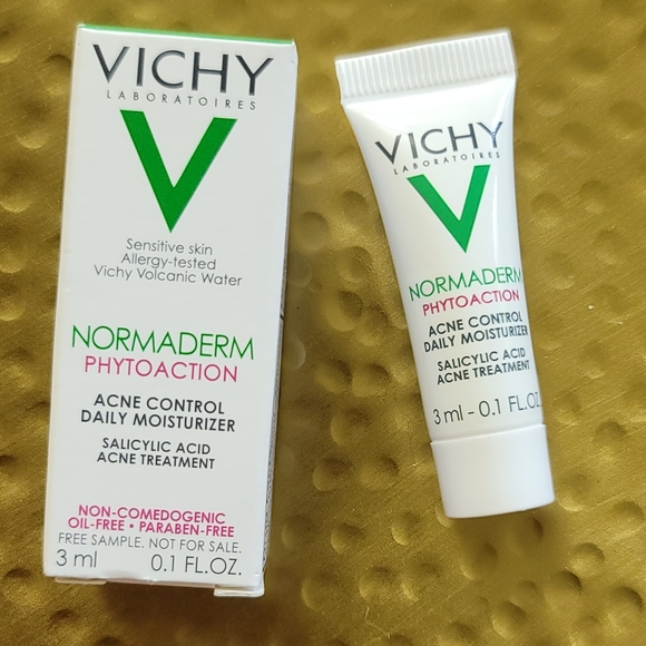 NWT VICHY normaderm phytoaction Acne control 3 mL - Picture 1 of 3